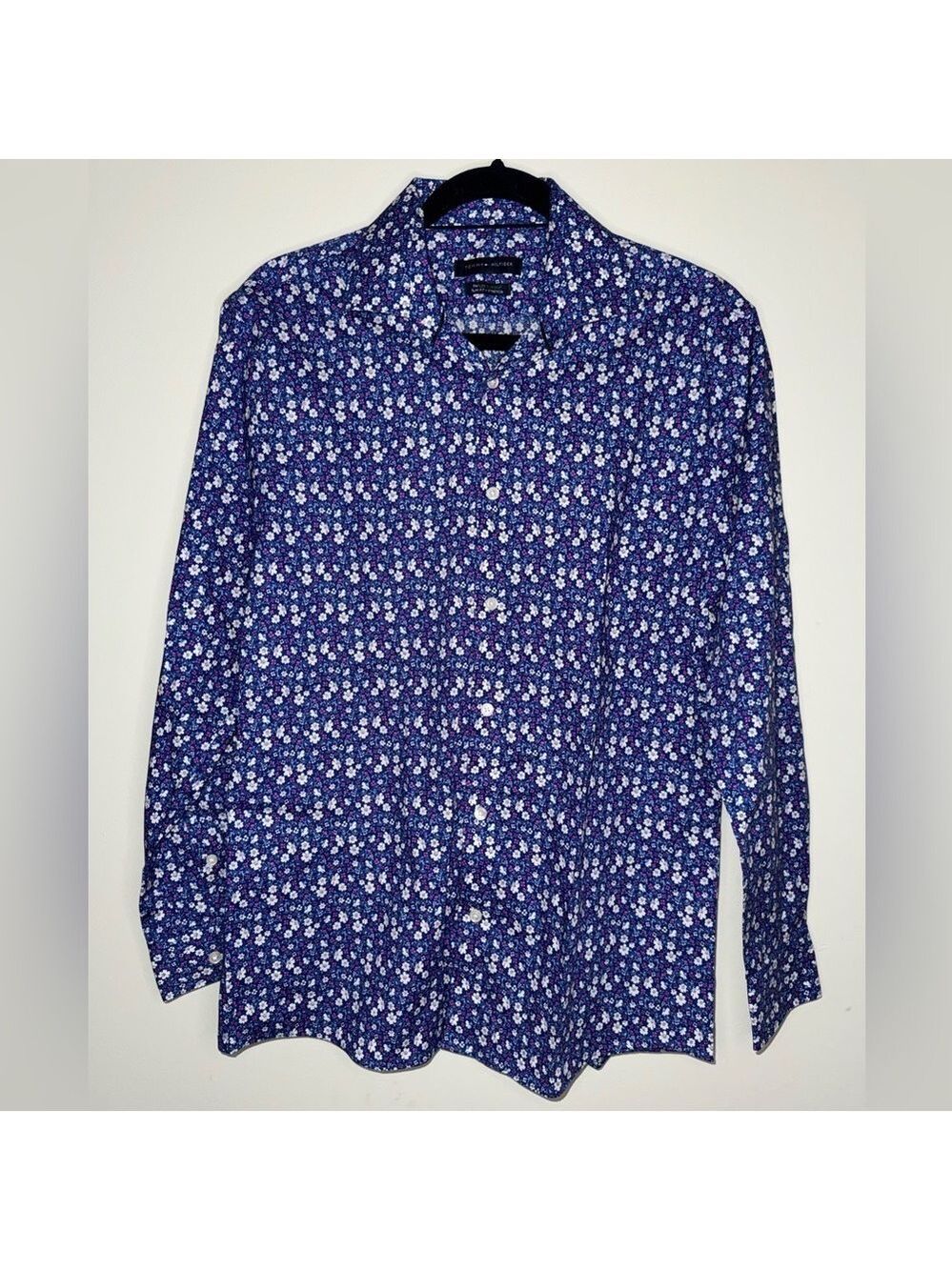 Tommy Hilfiger TH Flex Supima Slim Fit Stretch Navy Floral Button-Down Shirt